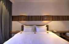 Двухместный номер Deluxe с видом на бассейн