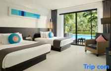 Двухместный номер Splash Pool Access