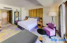 Двухместный номер Deluxe с видом на бассейн