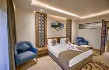 Двухместный номер Deluxe с видом на бассейн