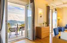 Люкс с видом на озеро