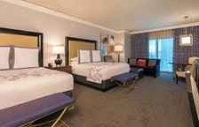 Четырёхместный номер Augustus Fountain View