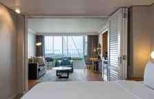 Полулюкс с балконом и с видом на океан