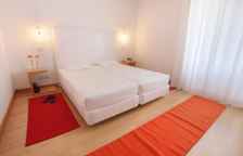 Апартаменты с 2 комнатами с видом на бассейн