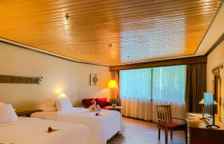 Двухместный номер Superior с видом на бассейн