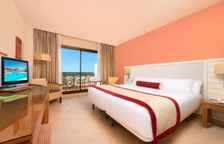 Двухместный номер с частичным видом на море