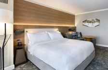 Номер Guest с балконом и с видом на озеро