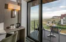 Двухместный номер Deluxe с частичным видом на море