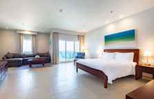 Номер Family с балконом и с видом на океан