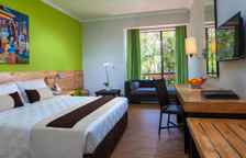 Двухместный номер с видом на бассейн