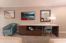 Четырёхместный номер Standard с видом на озеро