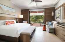 Двухместный номер Deluxe с балконом и с видом на поле для гольфа