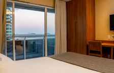 Двухместный номер Superior с частичным видом на море