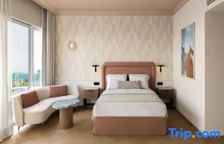 Люкс с видом на воду