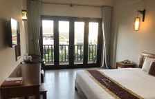 Двухместный номер Deluxe с балконом и с видом на бассейн