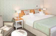 Двухместный полулюкс с частичным видом на море