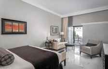 Двухместный люкс с видом на бассейн