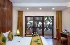 Двухместный номер Superior с частичным видом на море