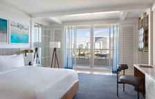 Двухместный номер с балконом и с частичным видом на океан