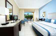 Двухместный номер Swim Up семейный Deluxe