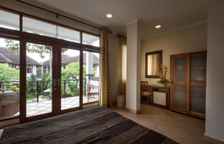 Двухместный номер Standard с видом на бассейн