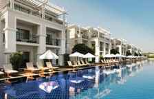 Номер семейный Standard с балконом и с видом на бассейн