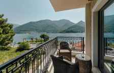 Двухместный полулюкс с частичным видом на море