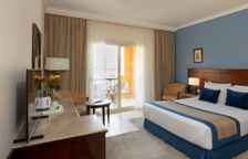 Четырёхместный люкс Семейный с балконом и с красивым видом из окна