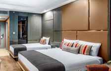 Трёхместный номер Standard с балконом и с видом на окрестности