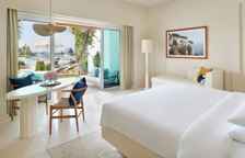 Двухместный семейный номер Lagoon Beach