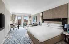 Двухместный номер Ergonomic Flex Space Premium с балконом и с видом на город