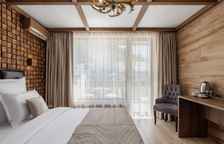 Двухместный номер Deluxe с балконом и с видом на горы