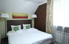 Шестиместные апартаменты без кондиционера дуплекс Мансарда с 3 комнатами