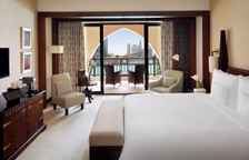 Двухместный номер Deluxe с видом на фонтан