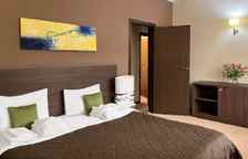 Четырёхместные апартаменты с 2 комнатами с балконом