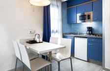 Апартаменты Premium с балконом и с видом на бассейн