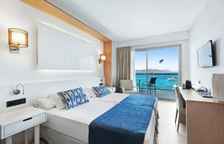 Двухместный номер с балконом и с видом на море