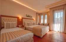 Трёхместный номер Large с балконом