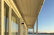 Четырёхместный коттедж с видом на озеро