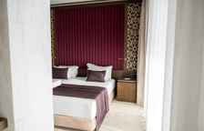 Люкс Honeymoon Gold Master с балконом