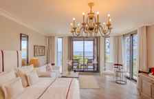 Двухместный номер Deluxe с балконом и с видом на море