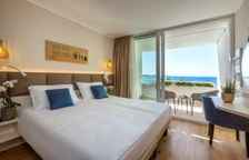 Двухместный номер Superior с балконом и с видом на море