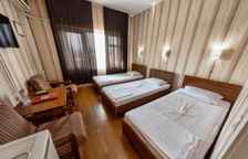 Трёхместный номер Standard с красивым видом из окна