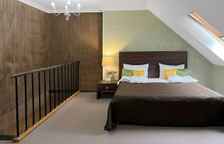 Четырёхместные апартаменты без кондиционера дуплекс Мансарда с 2 комнатами