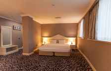 Двухместный люкс Угловой с балконом и с видом на море