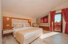 Двухместный номер Standard с джакузи с балконом