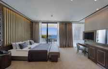 Полулюкс с балконом и с видом на море