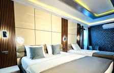 Трёхместный номер Deluxe с видом на город