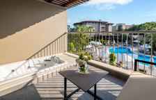 Номер Jacuzzi Deluxe с балконом