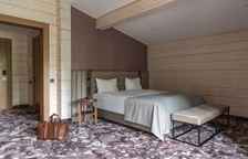 Двухместный номер Делюкс с 2 комнатами с балконом